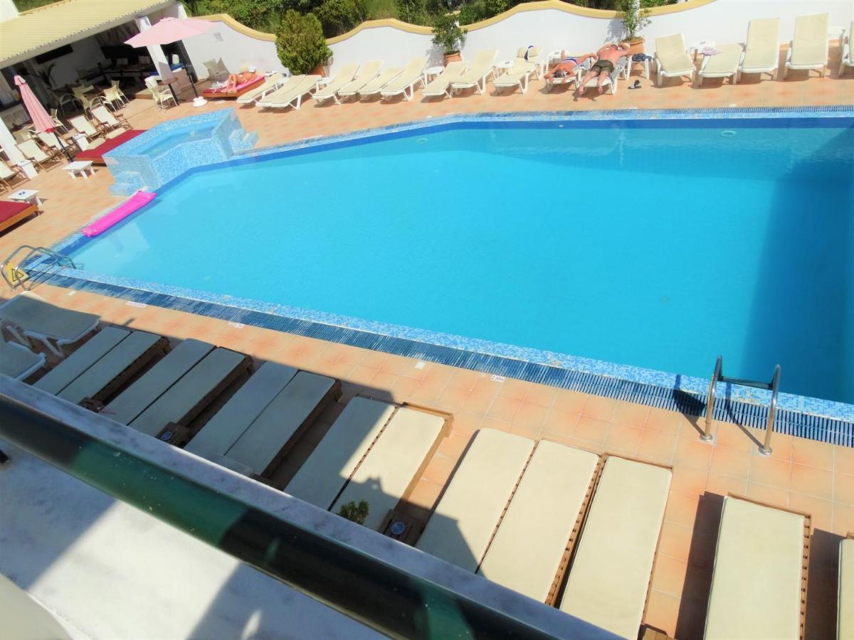 Oasis Beach Club Kávosz Kültér fotó
