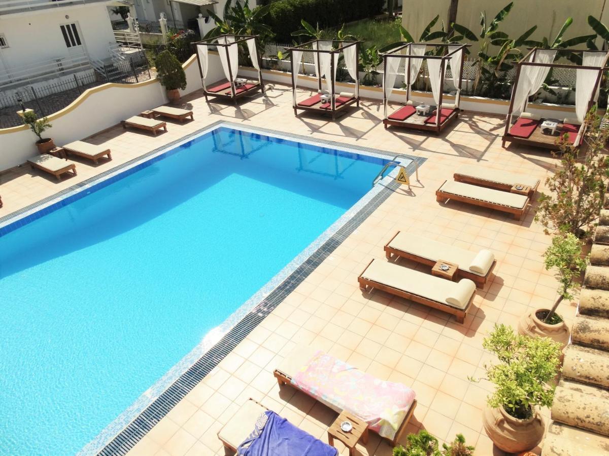 Oasis Beach Club Kávosz Kültér fotó