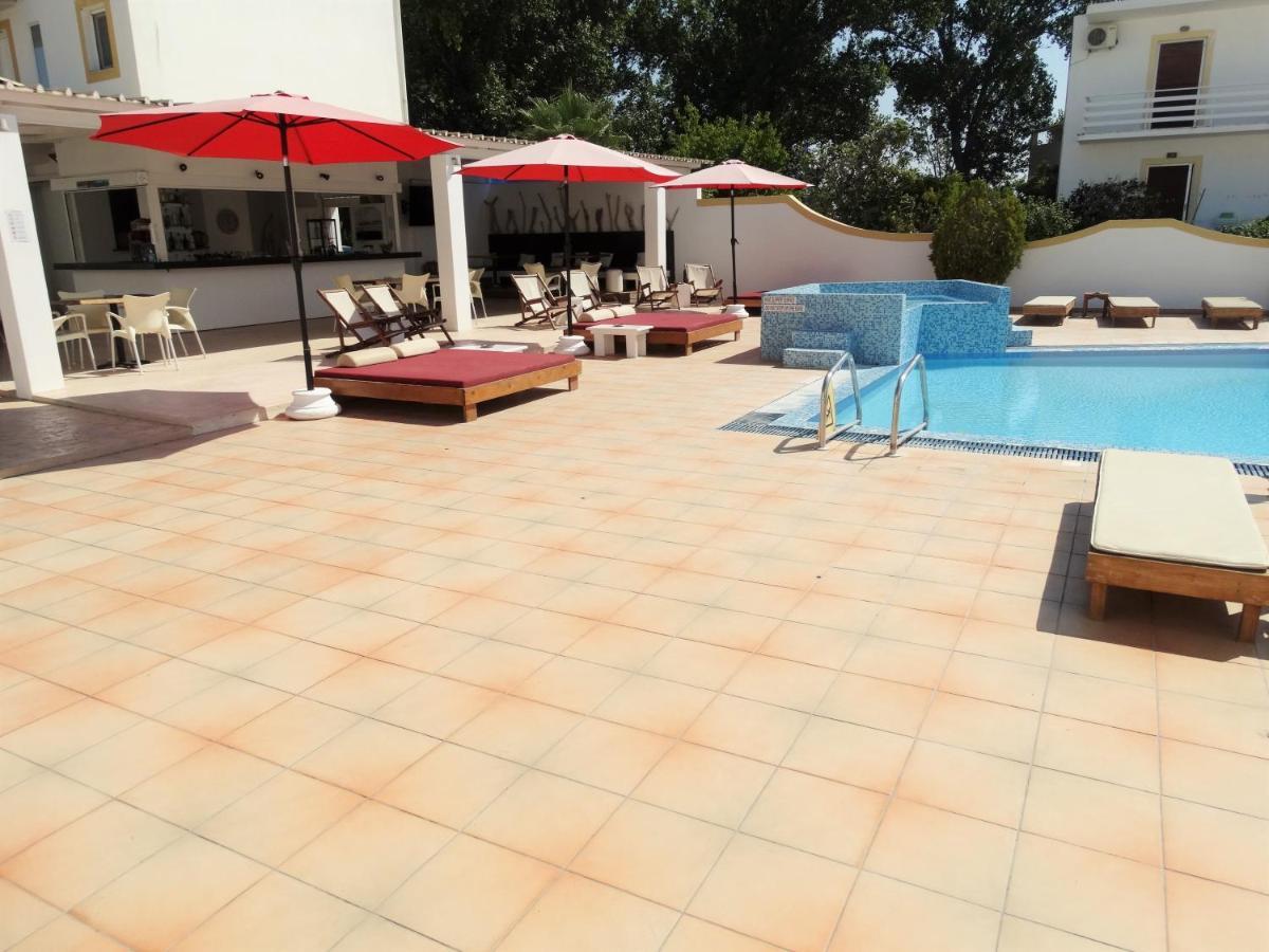 Oasis Beach Club Kávosz Kültér fotó