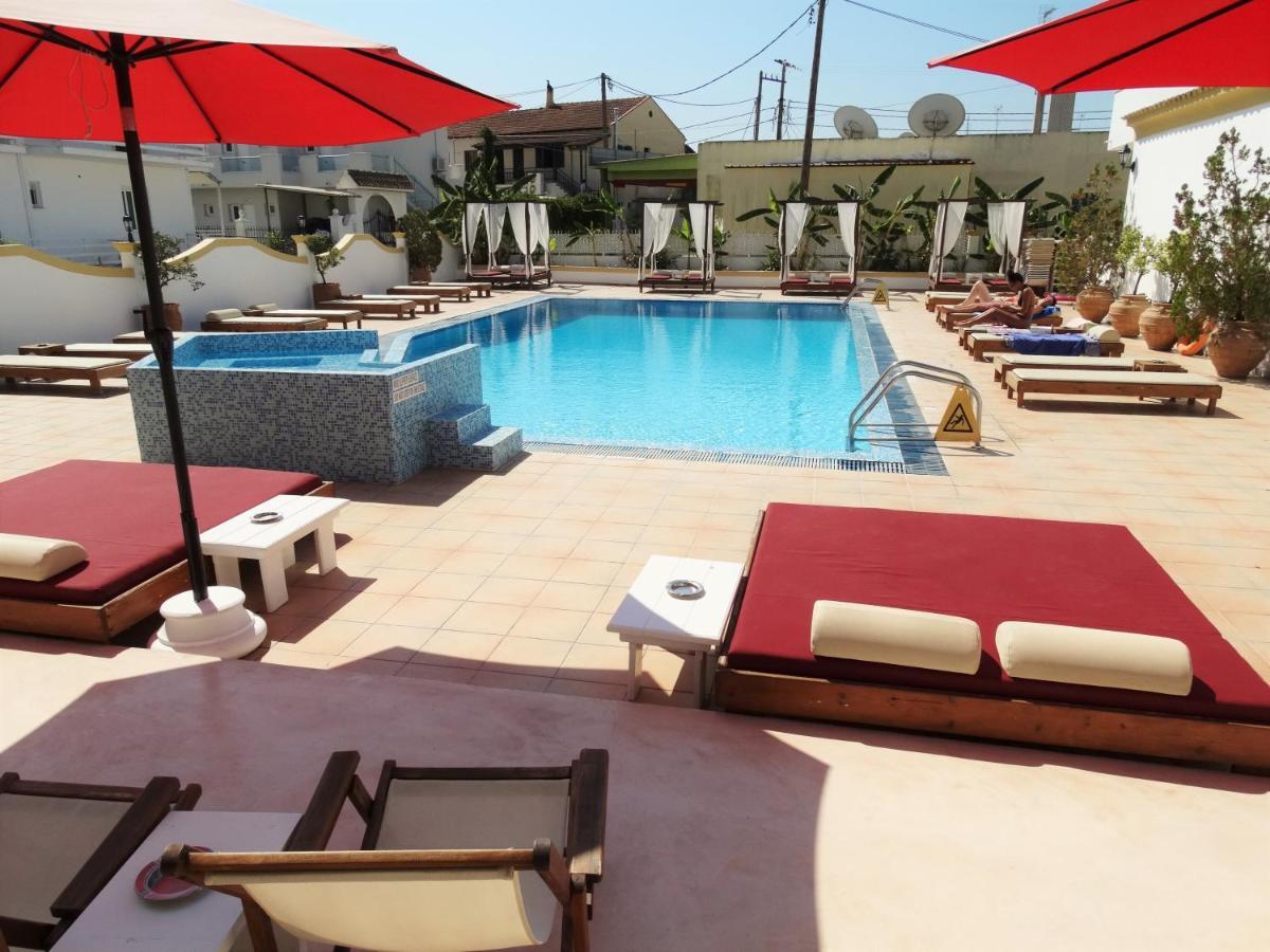 Oasis Beach Club Kávosz Kültér fotó