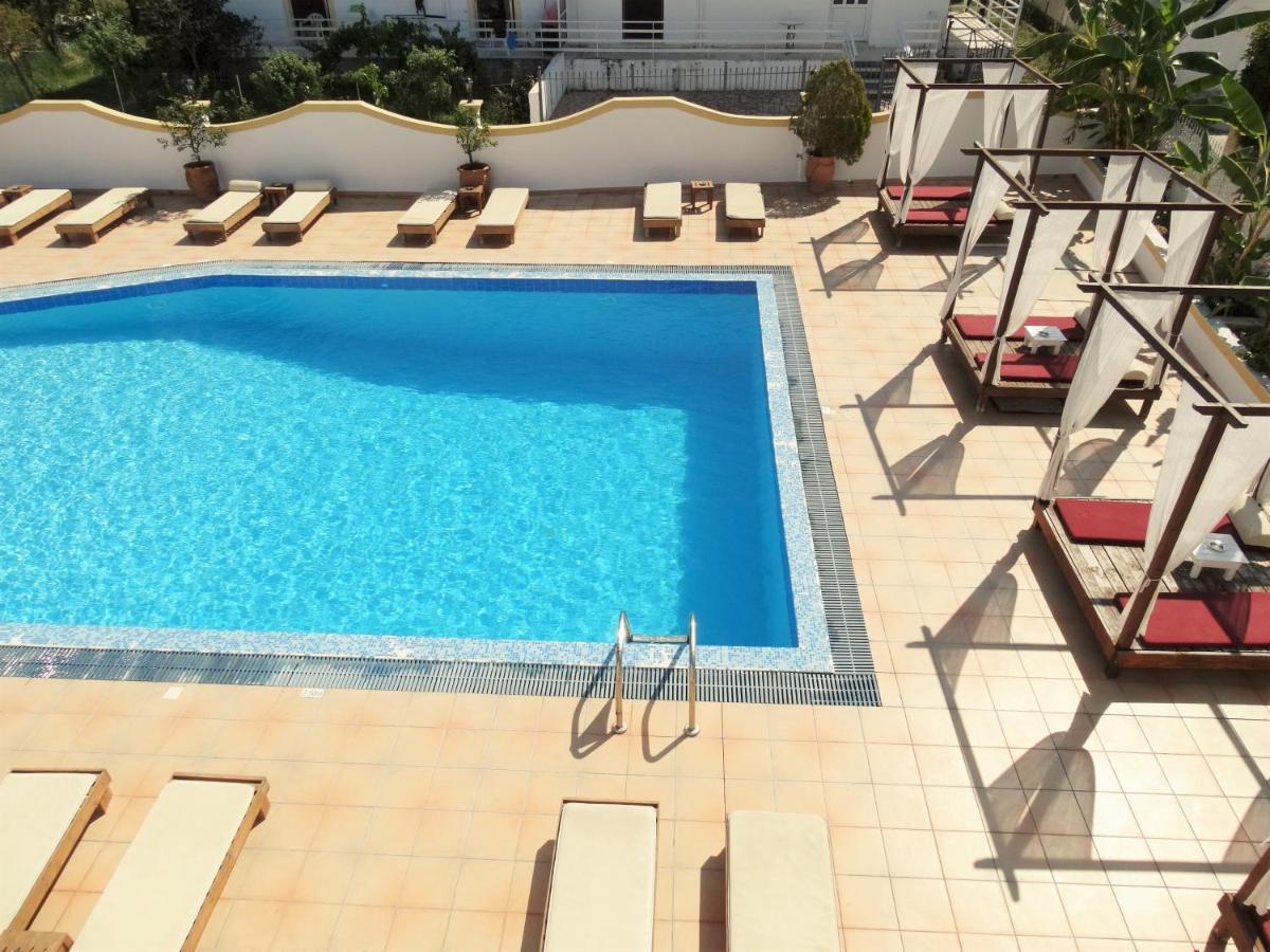 Oasis Beach Club Kávosz Kültér fotó