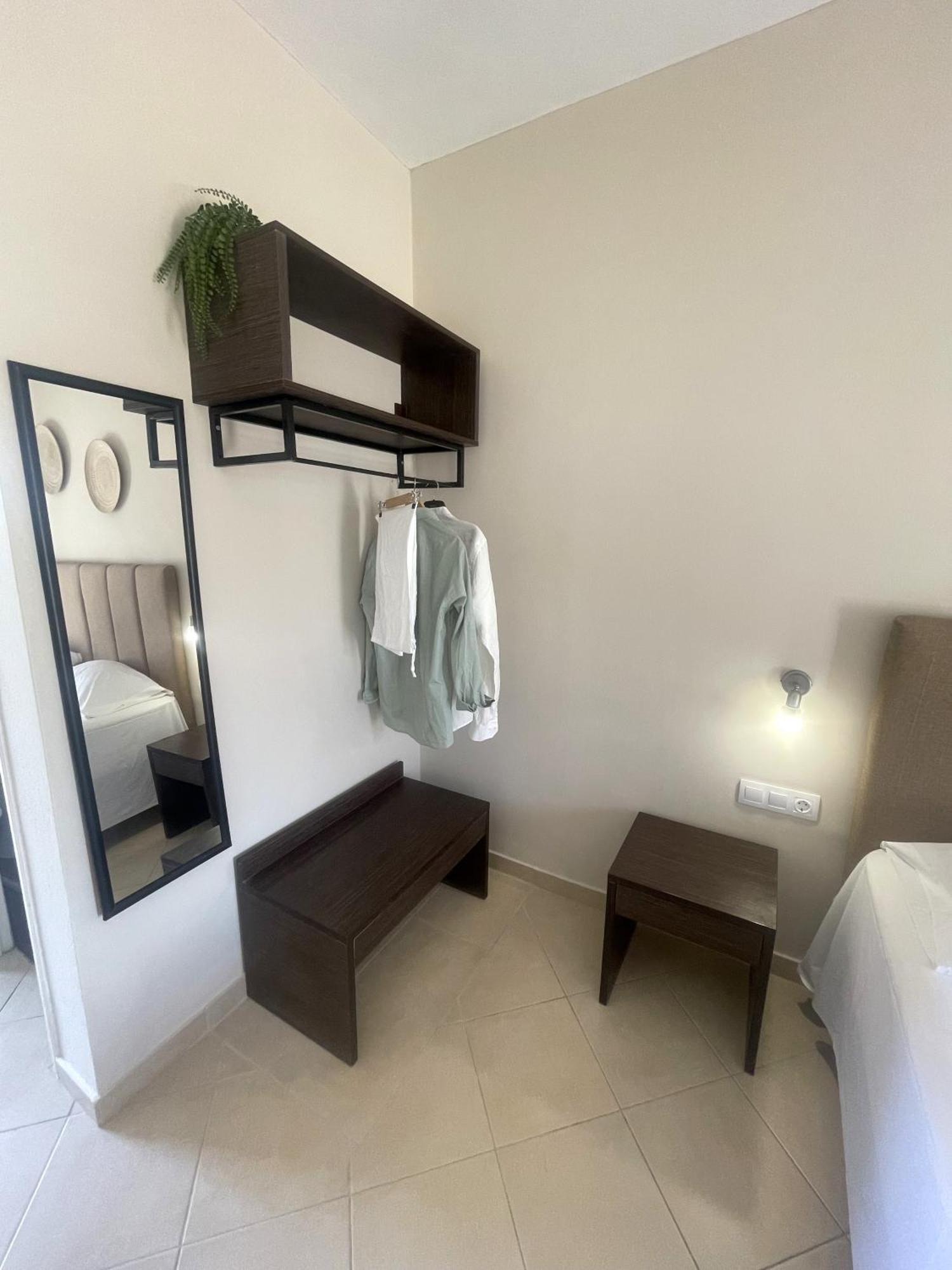 Oasis Beach Club Kávosz Kültér fotó